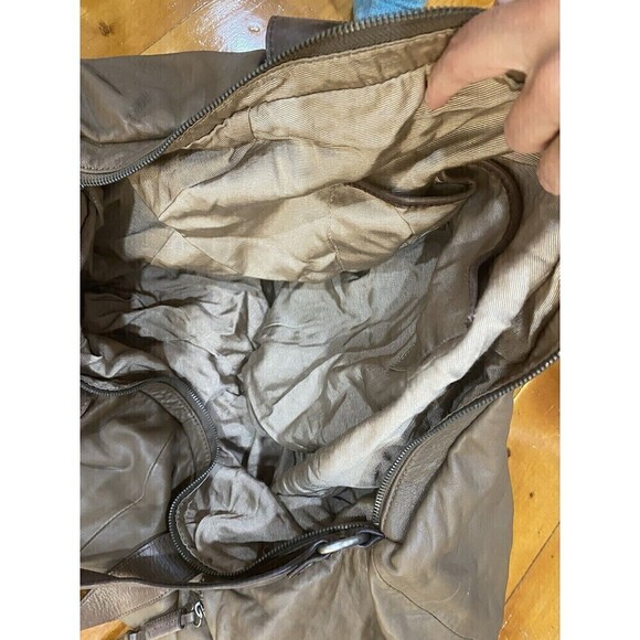 BCBG Large Leather Brown Hobo Lined Purse Shoulder Bag EUC - Picture 4 of 9